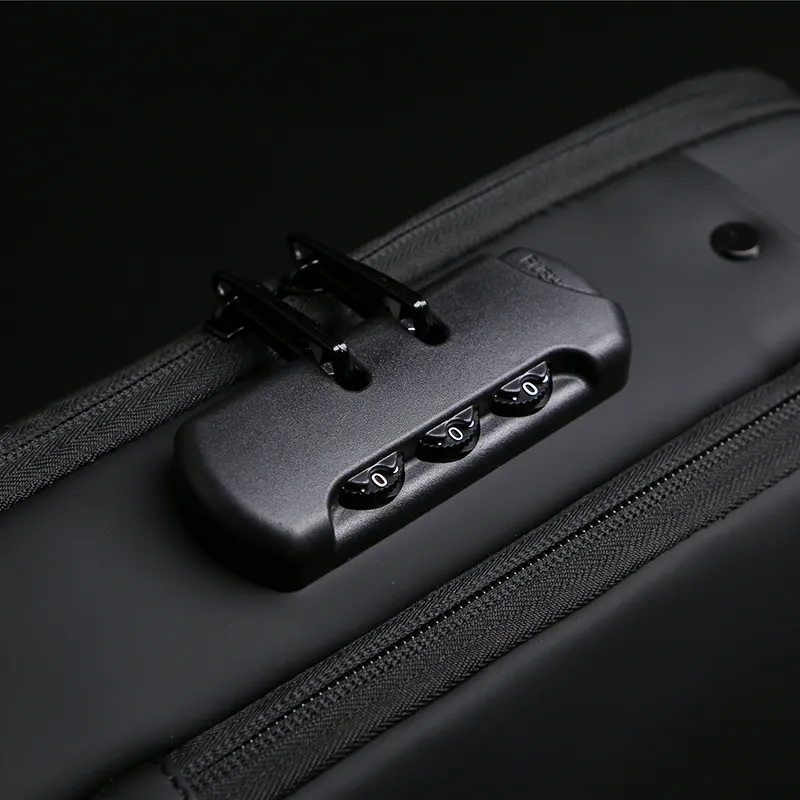 Shoulder bag with anti-theft USB charging - Grey