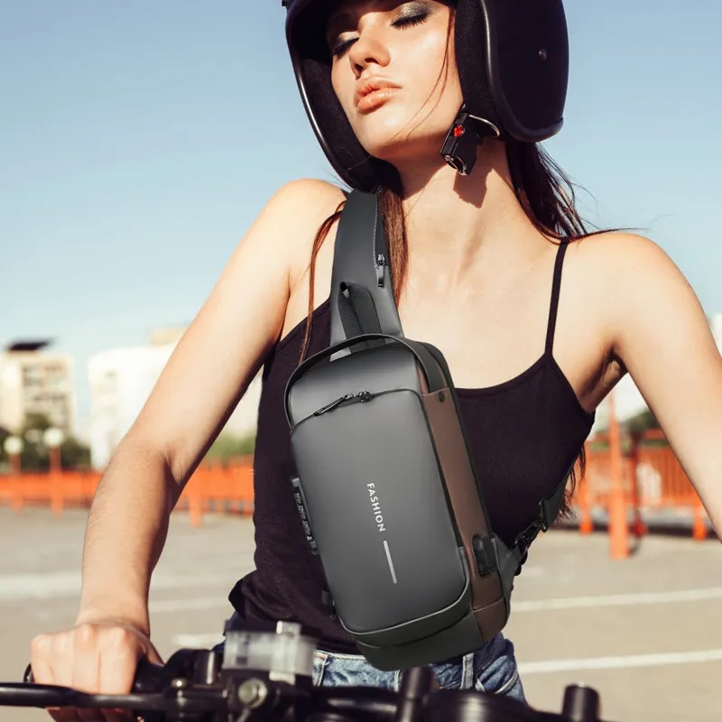 Shoulder bag with anti-theft USB charging - Grey