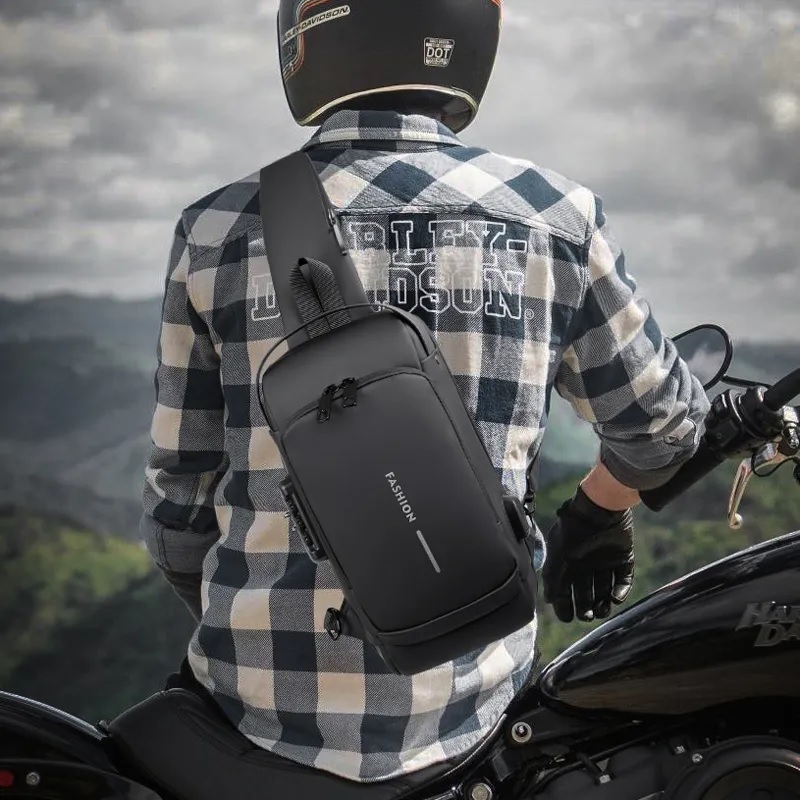 Shoulder bag with anti-theft USB charging - Grey